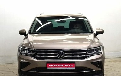 Volkswagen Tiguan II, 2021 год, 3 845 000 рублей, 1 фотография