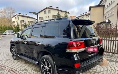 Toyota Land Cruiser 200, 2016 год, 7 150 000 рублей, 6 фотография