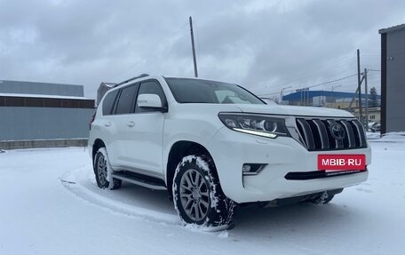 Toyota Land Cruiser Prado 150 рестайлинг 2, 2017 год, 6 200 000 рублей, 11 фотография