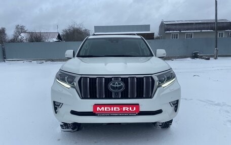 Toyota Land Cruiser Prado 150 рестайлинг 2, 2017 год, 6 200 000 рублей, 21 фотография