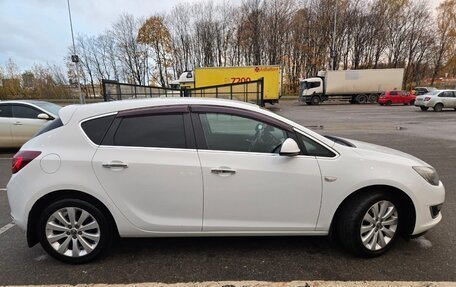 Opel Astra J, 2013 год, 1 180 000 рублей, 16 фотография