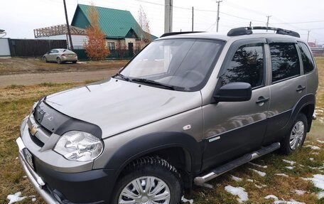 Chevrolet Niva I рестайлинг, 2012 год, 650 000 рублей, 1 фотография