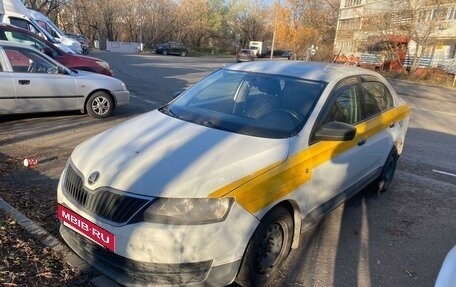 Skoda Rapid I, 2015 год, 520 000 рублей, 2 фотография