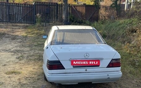 Mercedes-Benz W124, 1992 год, 530 000 рублей, 3 фотография