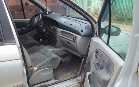 Renault Scenic III, 2000 год, 265 000 рублей, 15 фотография