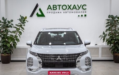 Mitsubishi Outlander, 2024 год, 4 885 781 рублей, 2 фотография