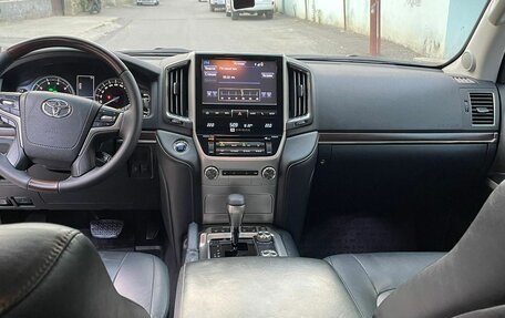 Toyota Land Cruiser 200, 2015 год, 5 900 000 рублей, 8 фотография