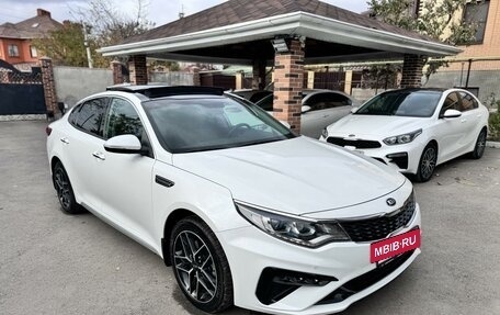 KIA Optima IV, 2018 год, 2 595 000 рублей, 11 фотография