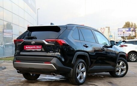 Toyota RAV4, 2021 год, 3 750 000 рублей, 5 фотография