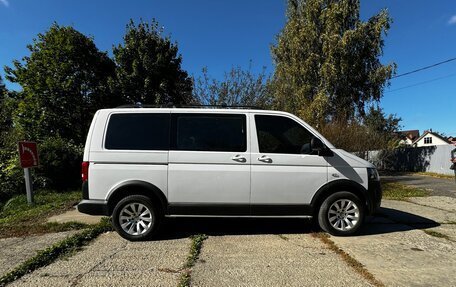 Volkswagen Caravelle T5, 2013 год, 1 720 000 рублей, 6 фотография