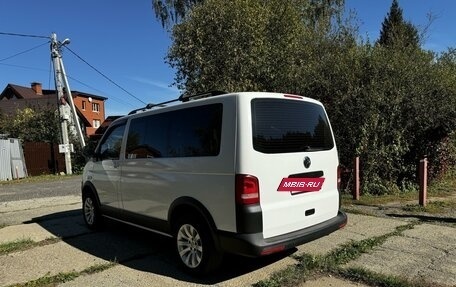 Volkswagen Caravelle T5, 2013 год, 1 720 000 рублей, 5 фотография