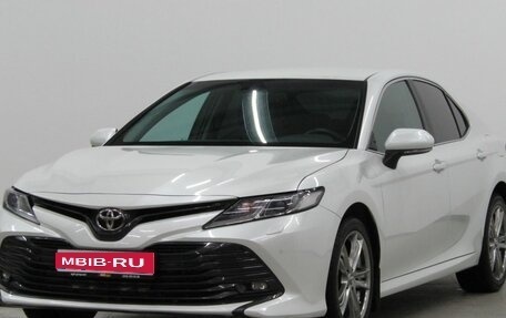 Toyota Camry, 2020 год, 3 075 000 рублей, 1 фотография