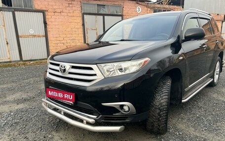 Toyota Highlander III, 2013 год, 2 500 000 рублей, 8 фотография