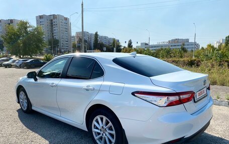 Toyota Camry, 2021 год, 3 230 000 рублей, 6 фотография