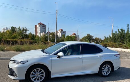 Toyota Camry, 2021 год, 3 230 000 рублей, 5 фотография