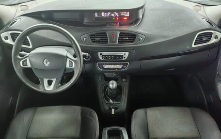 Renault Scenic III, 2012 год, 899 000 рублей, 9 фотография