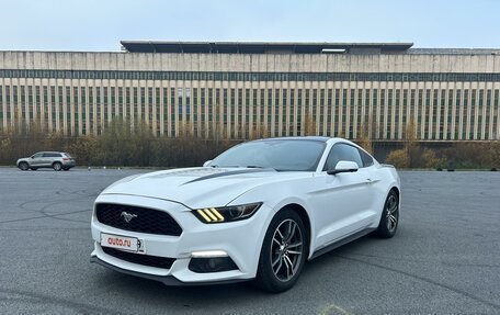 Ford Mustang VI рестайлинг, 2016 год, 2 500 000 рублей, 12 фотография