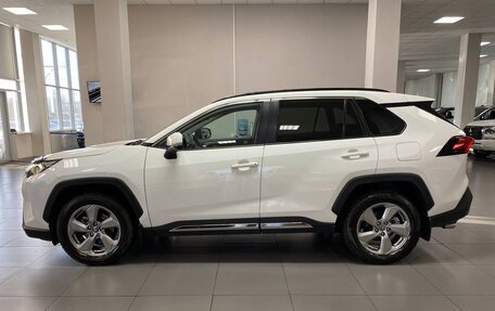 Toyota RAV4, 2019 год, 2 995 000 рублей, 2 фотография