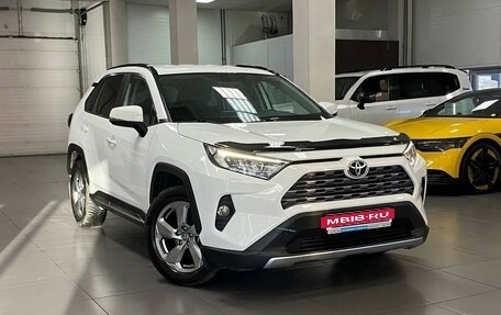 Toyota RAV4, 2019 год, 2 995 000 рублей, 7 фотография