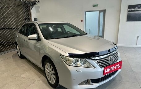 Toyota Camry, 2013 год, 1 945 000 рублей, 4 фотография