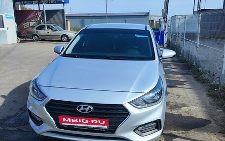 Hyundai Solaris II рестайлинг, 2019 год, 1 370 000 рублей, 5 фотография