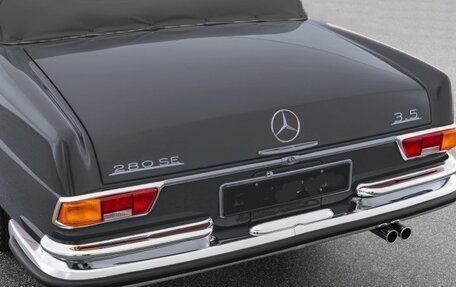 Mercedes-Benz W111, 1969 год, 49 999 000 рублей, 3 фотография