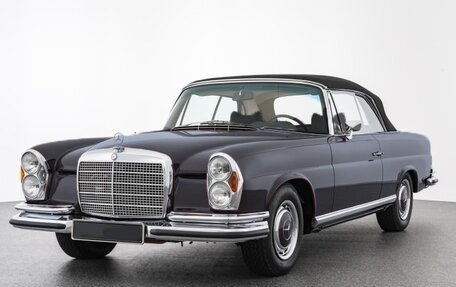 Mercedes-Benz W111, 1969 год, 49 999 000 рублей, 2 фотография