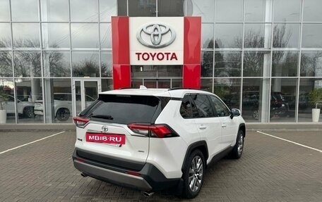 Toyota RAV4, 2022 год, 4 500 000 рублей, 5 фотография