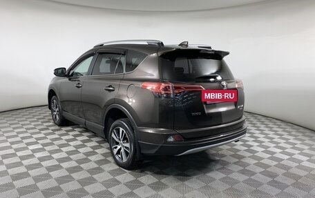 Toyota RAV4, 2018 год, 2 580 000 рублей, 7 фотография