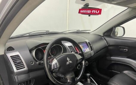 Mitsubishi Outlander III рестайлинг 3, 2007 год, 1 280 000 рублей, 10 фотография