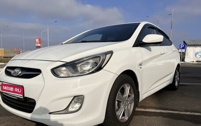 Hyundai Solaris II рестайлинг, 2013 год, 890 000 рублей, 1 фотография