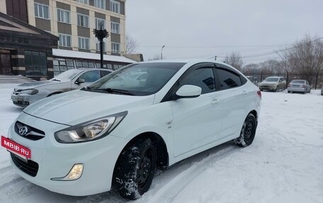 Hyundai Solaris II рестайлинг, 2013 год, 970 000 рублей, 2 фотография