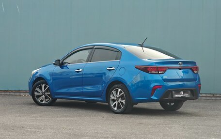 KIA Rio IV, 2018 год, 1 630 000 рублей, 2 фотография