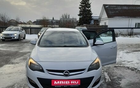 Opel Astra J, 2012 год, 770 000 рублей, 2 фотография