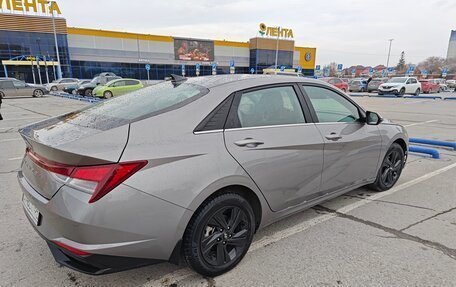 Hyundai Elantra, 2021 год, 2 380 000 рублей, 2 фотография