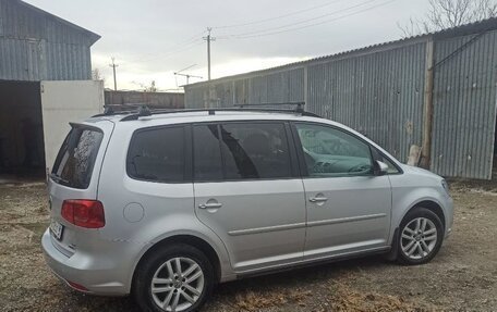 Volkswagen Touran III, 2014 год, 1 800 000 рублей, 3 фотография