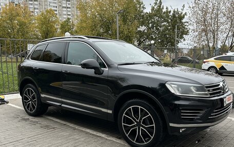 Volkswagen Touareg III, 2016 год, 3 990 000 рублей, 2 фотография