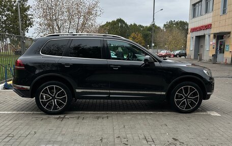 Volkswagen Touareg III, 2016 год, 3 990 000 рублей, 3 фотография