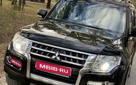 Mitsubishi Pajero IV, 2015 год, 3 300 000 рублей, 1 фотография