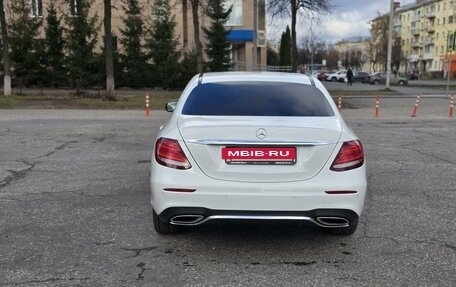 Mercedes-Benz E-Класс, 2020 год, 4 100 000 рублей, 8 фотография