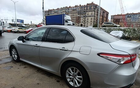 Toyota Camry, 2018 год, 1 800 000 рублей, 14 фотография