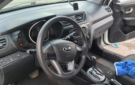 KIA Rio III рестайлинг, 2013 год, 7 фотография