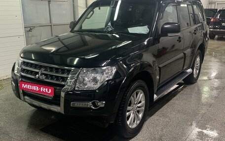 Mitsubishi Pajero IV, 2015 год, 3 300 000 рублей, 3 фотография