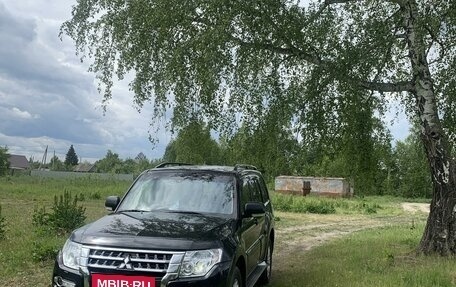 Mitsubishi Pajero IV, 2015 год, 3 300 000 рублей, 14 фотография