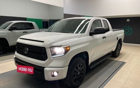 Toyota Tundra II, 2021 год, 6 800 000 рублей, 3 фотография