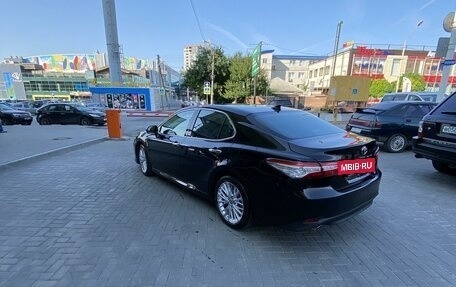 Toyota Camry, 2020 год, 3 600 000 рублей, 4 фотография