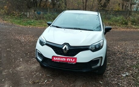 Renault Kaptur I рестайлинг, 2018 год, 1 480 000 рублей, 1 фотография