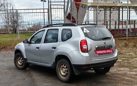 Renault Duster I рестайлинг, 2014 год, 780 000 рублей, 2 фотография