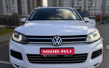 Volkswagen Touareg III, 2012 год, 2 599 900 рублей, 3 фотография