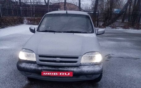 Chevrolet Niva I рестайлинг, 2003 год, 430 000 рублей, 2 фотография